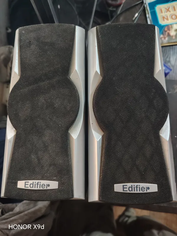 Edifier X-600 Sanbufer sotiladi 2.1 3