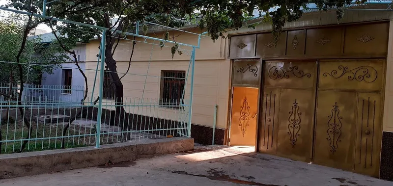 Ховли сотилпди, 6 хона 1 Ховли сотилпди, 6 хона 1