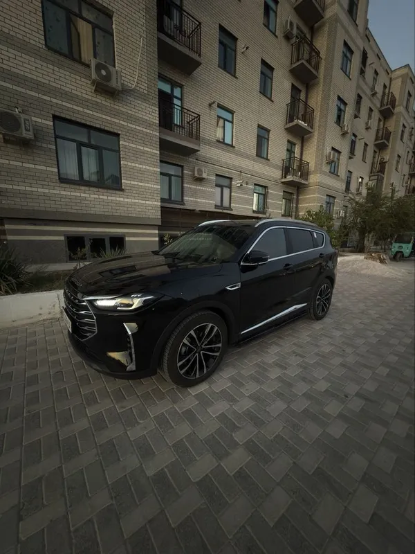 Jetour x70 plus 1,5 turbo 2023 yil 4