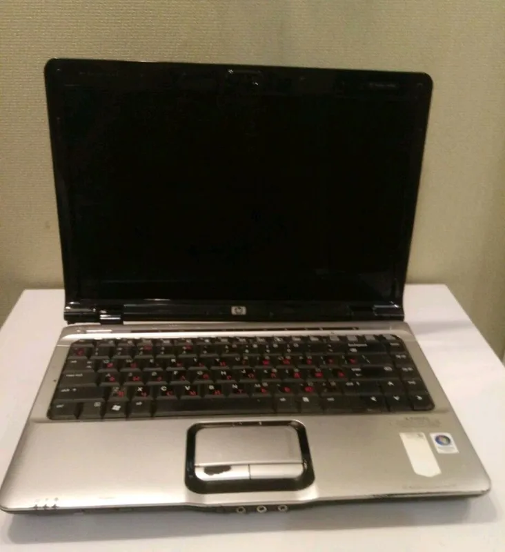 HP noutbukini ehtiyot qismlar uchun, qattiq disksiz sotaman 4 HP noutbukini ehtiyot qismlar uchun, qattiq disksiz sotaman 4