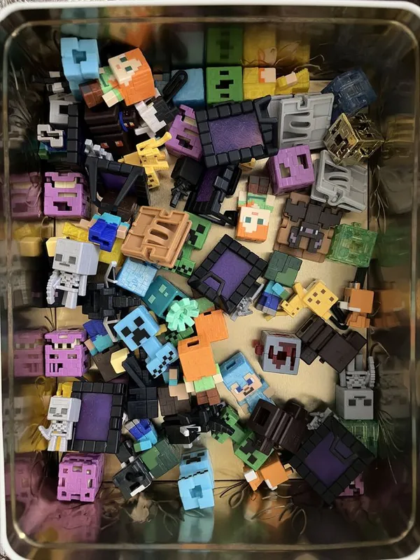 Minecraft Kinder Joy figuralari 1
