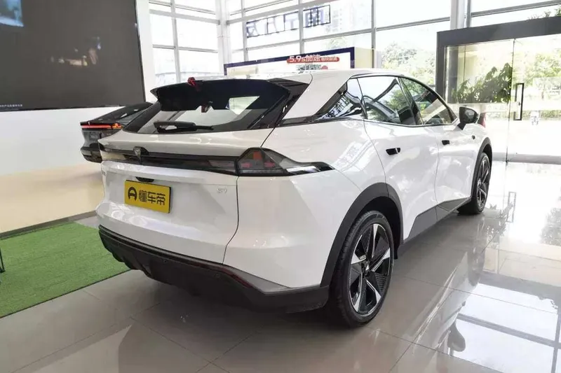 Changan Deepal SL07 215max 2026yil 0probeg 6 Changan Deepal SL07 215max 2026yil 0probeg 6