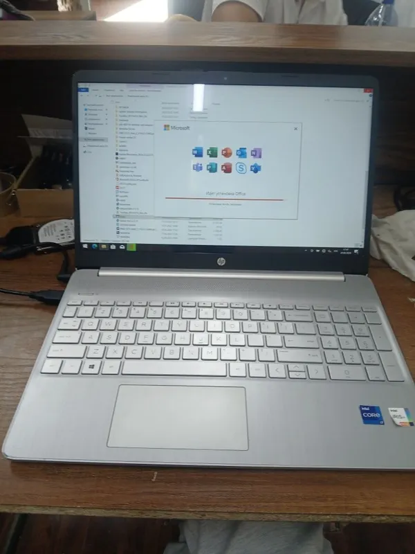 Hp laptop Core i7 11 avlod — фото 3