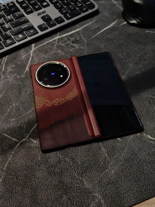 Карбоновый чехол для vivo x fold 5