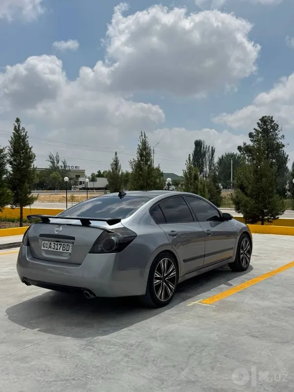 Nissan Altima в идеальном состоянии. Возможен обмен 5 Nissan Altima в идеальном состоянии. Возможен обмен 5