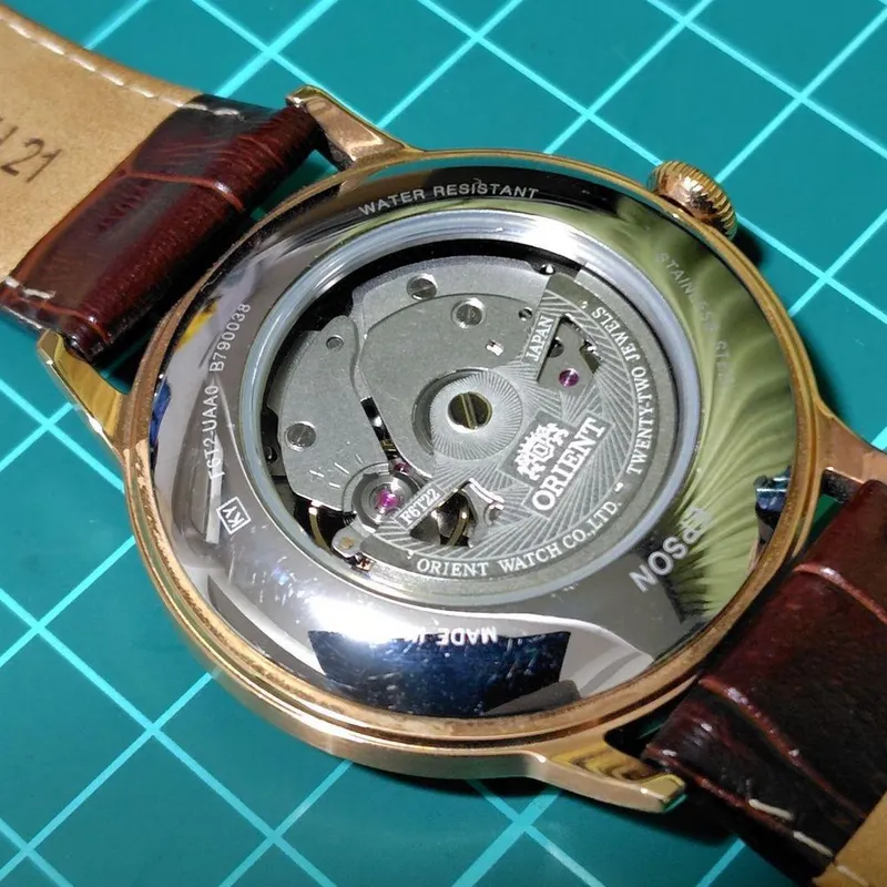 Orient yarim skeletli avtomatik soat f6t2-UAA0 4 Orient yarim skeletli avtomatik soat f6t2-UAA0 4