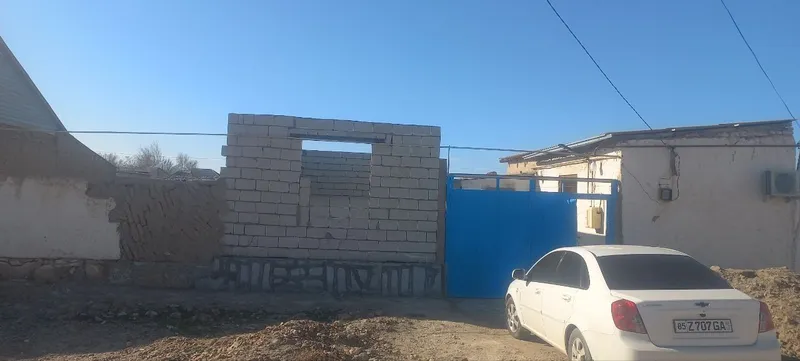 Уй сотилади Конимехда