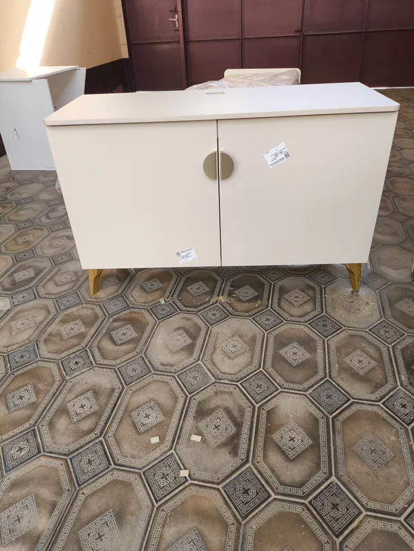 televizor uchun podstavka shkaf