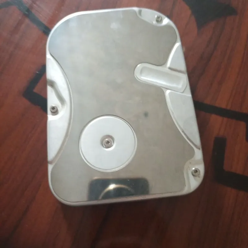 sotiladi eski retro HDD disk hajmi 4.3 gb — фото 2