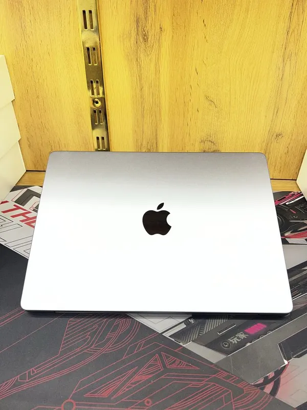 MacBook M1 Pro 16/512 2 MacBook M1 Pro 16/512 2