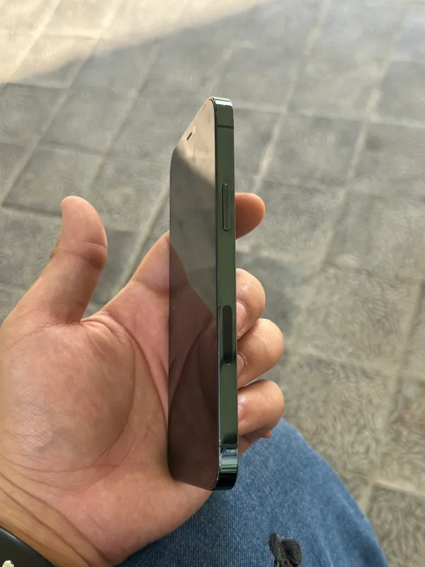 iPhone 12 Pro 128GB в среднем состоянии — фото 1