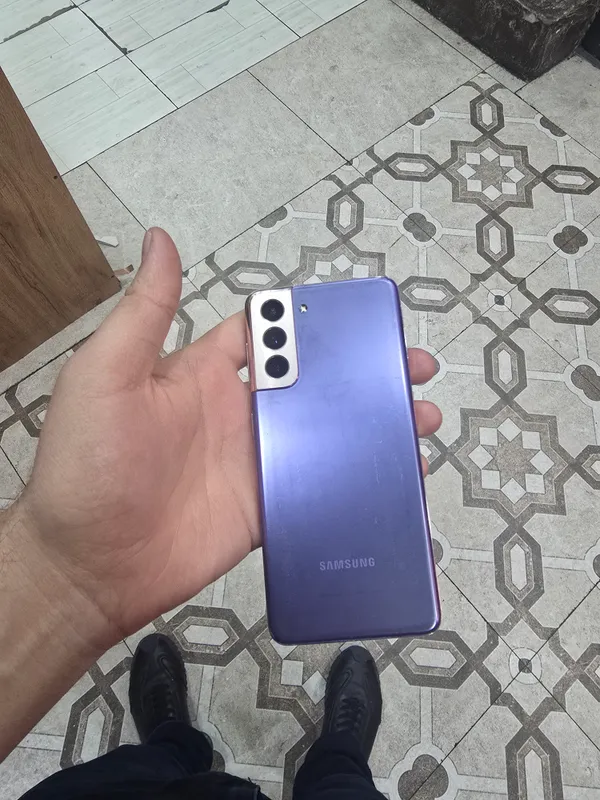 Samsung S21 5G 4 Samsung S21 5G 4
