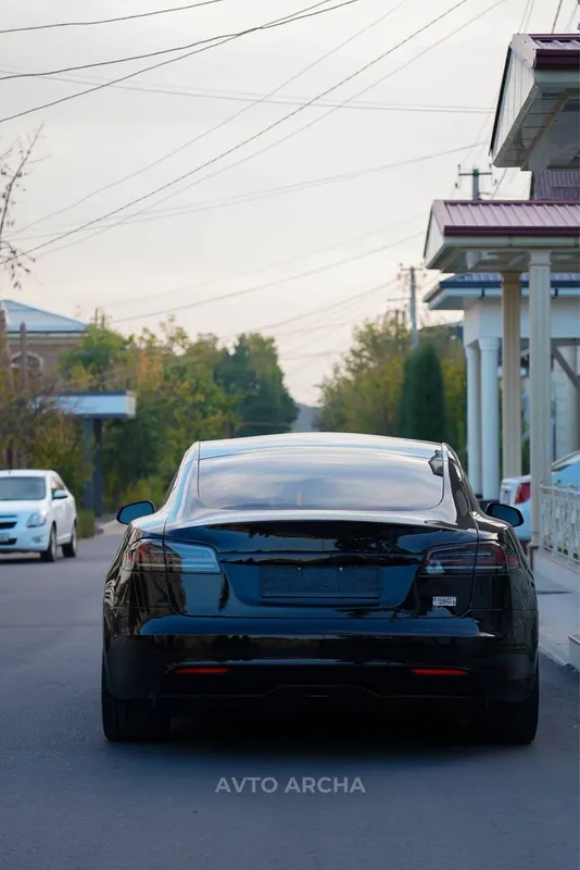 Tesla model S dual motors — фото 3