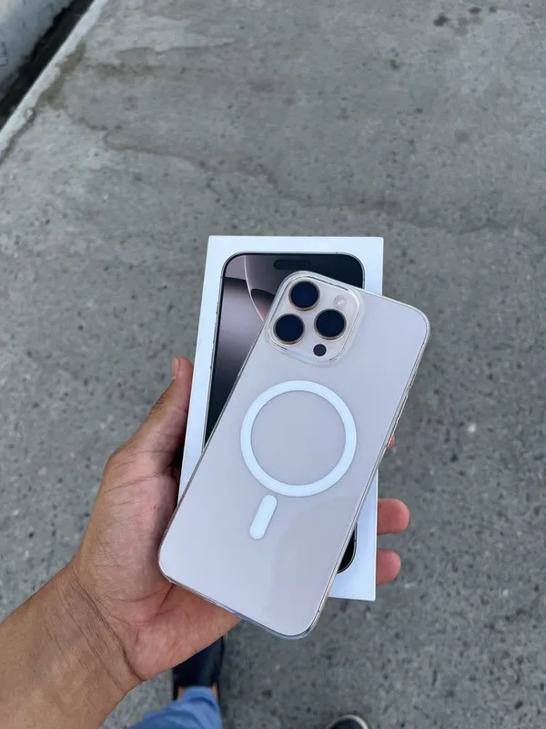 iPhone 16 Pro Max 1 iPhone 16 Pro Max 1