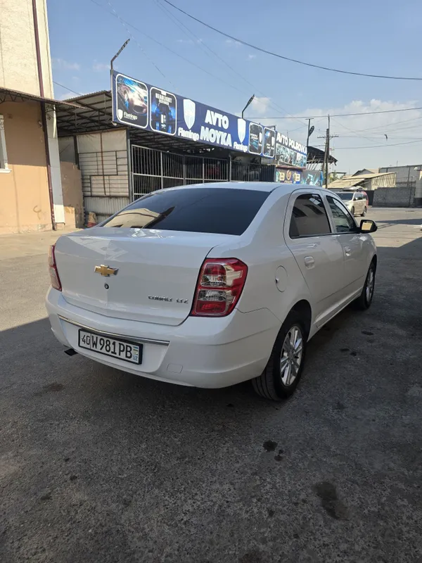 Cobalt 4-pozisiya sotiladi 12000-km bemzin kraska tozza. 3