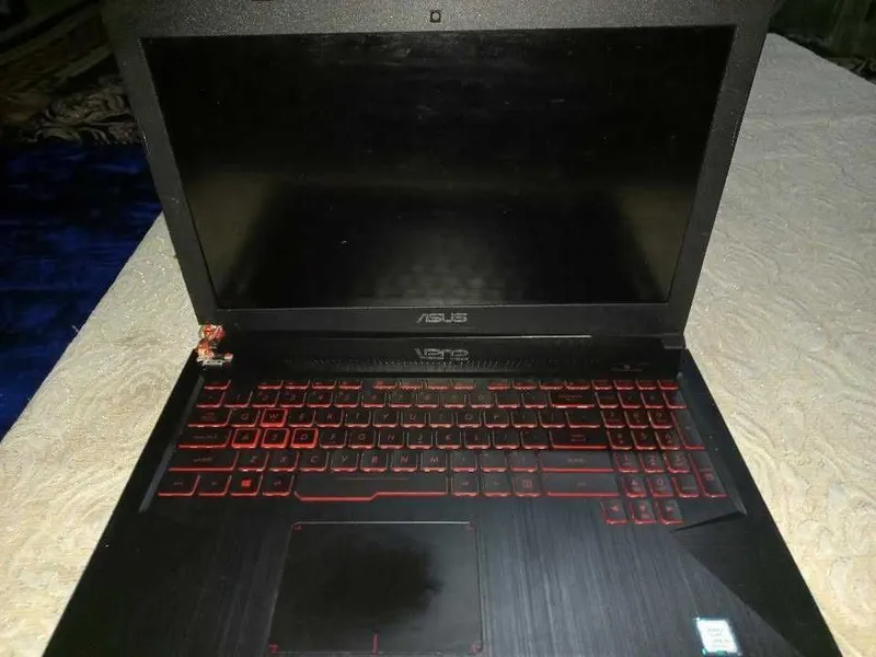 Продаю игровой ноутбук ASUS TUF Gaming (Core i5 8-го поколения)