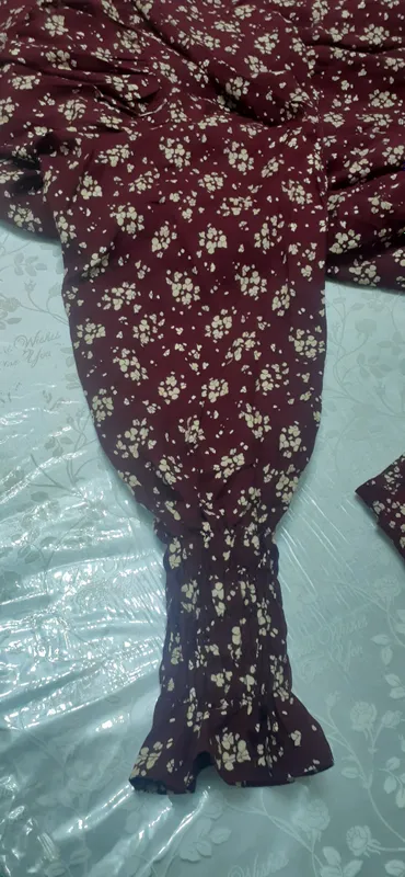 Abaya sotiladi yengi romali bilan judayam chiroyli — фото 2