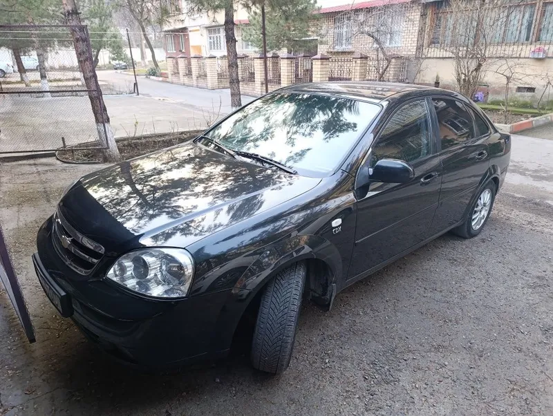 Chevrolet Lacetti 1.8 бензин — фото 1
