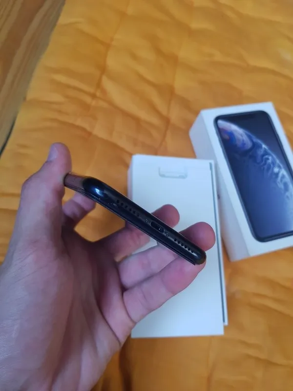 iPhone Xr LL/A 64Gb karobkali 6 iPhone Xr LL/A 64Gb karobkali 6