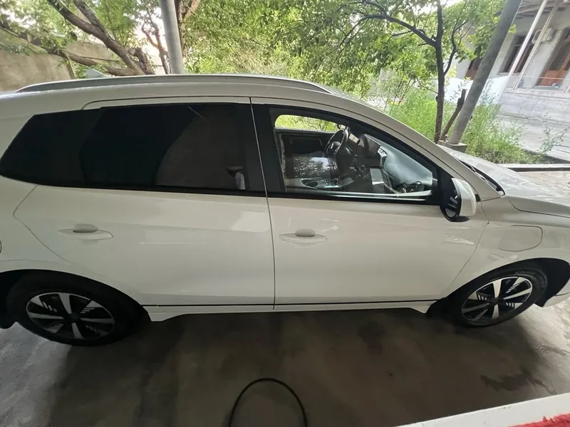 BYD e2 Sotiladi 2 BYD e2 Sotiladi 2