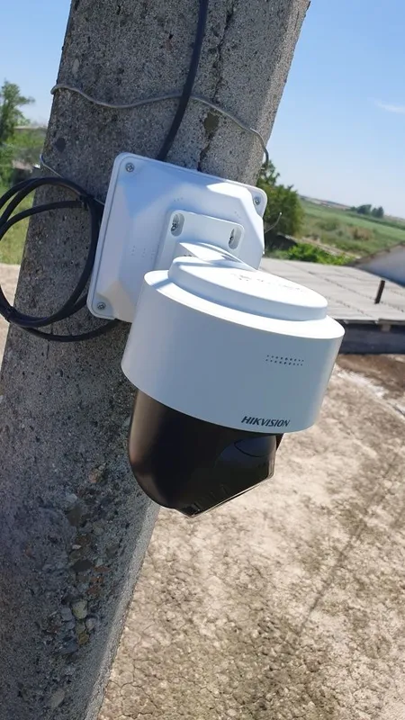 Камера видеонаблюдения| Следит за движением Hikvision 1 Камера видеонаблюдения| Следит за движением Hikvision 1