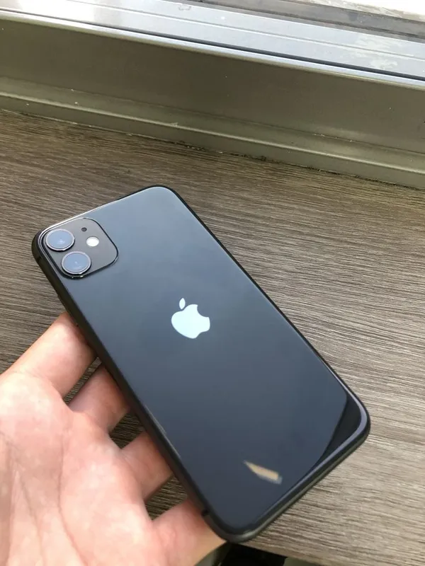 iPhone 11 Sotladi