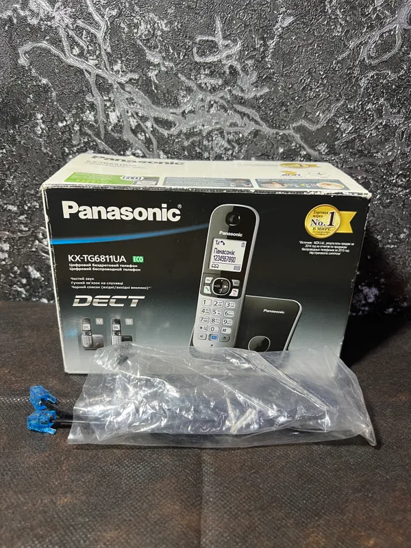 Panasonic KX-TG6811UA Radiotelefon, kulrang — фото 1
