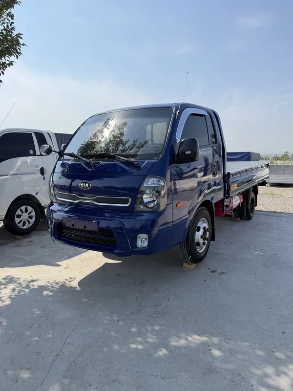 sotiladi kia bongo 1.2 ton 2012 yil 1