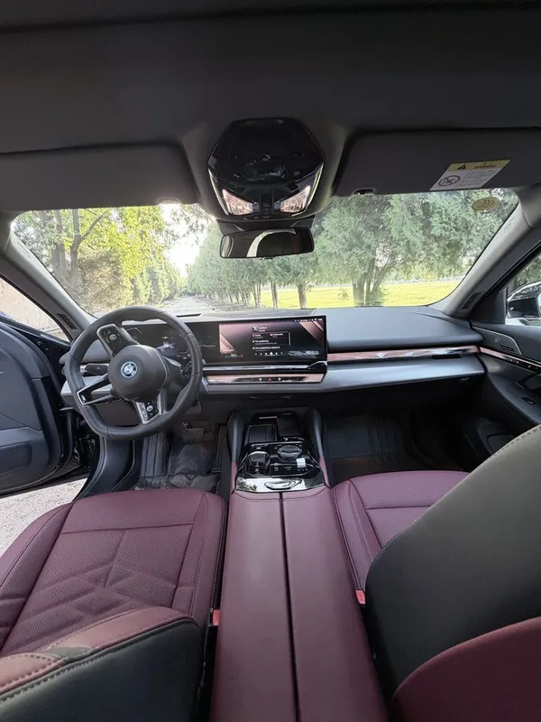 BMW i5 eDrive40 L, 2025 г. — пробег 8000 км 6 BMW i5 eDrive40 L, 2025 г. — пробег 8000 км 6