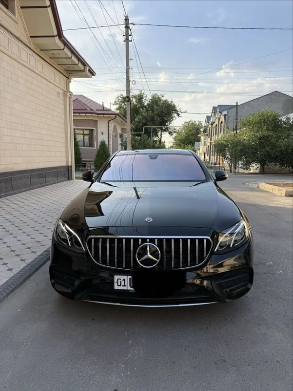 Mercedes-Benz W213 E200 4-Matic 2 Mercedes-Benz W213 E200 4-Matic 2