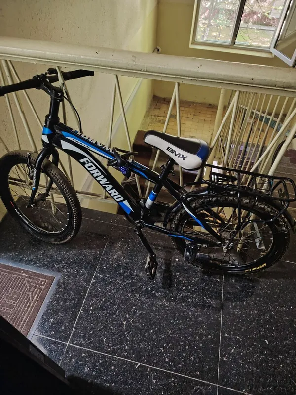 Veloseped zor holatda juda zor kam haydalgan