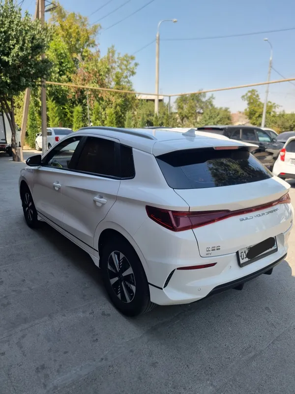 BYD E2 Luxury 2024 4 BYD E2 Luxury 2024 4