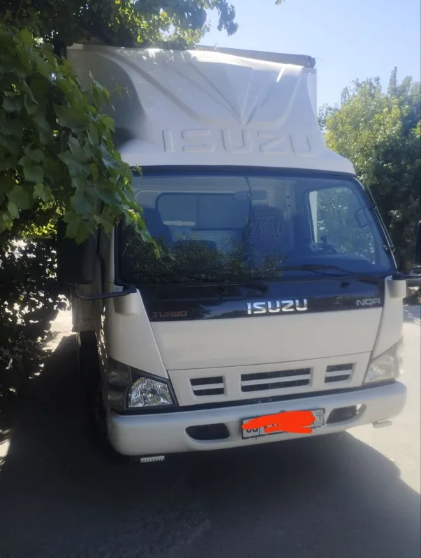 Isuzu Мошинани тепаси ён томони очилади фурадай 1