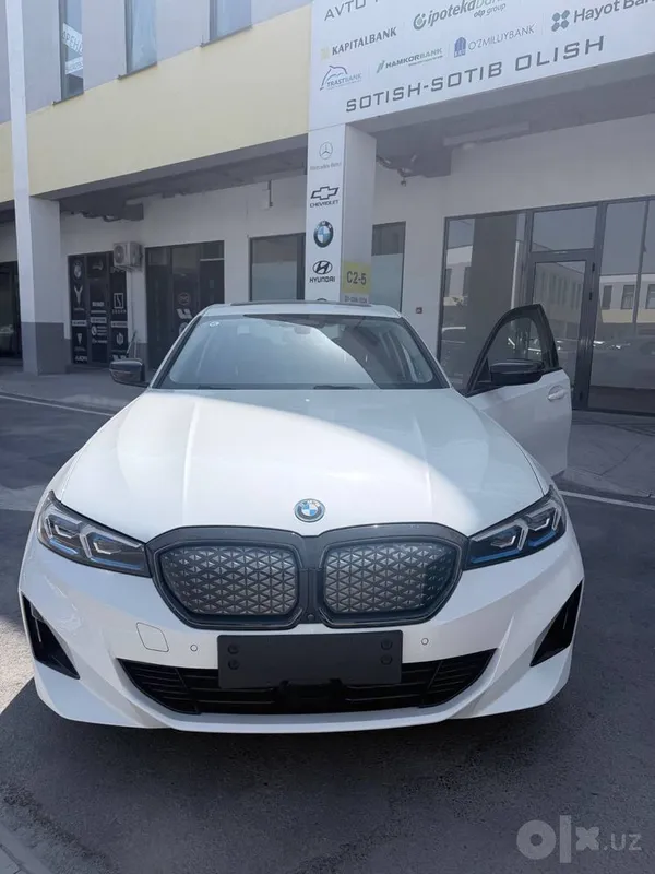 BMW I3 40L night sport 2024 yil 2 BMW I3 40L night sport 2024 yil 2