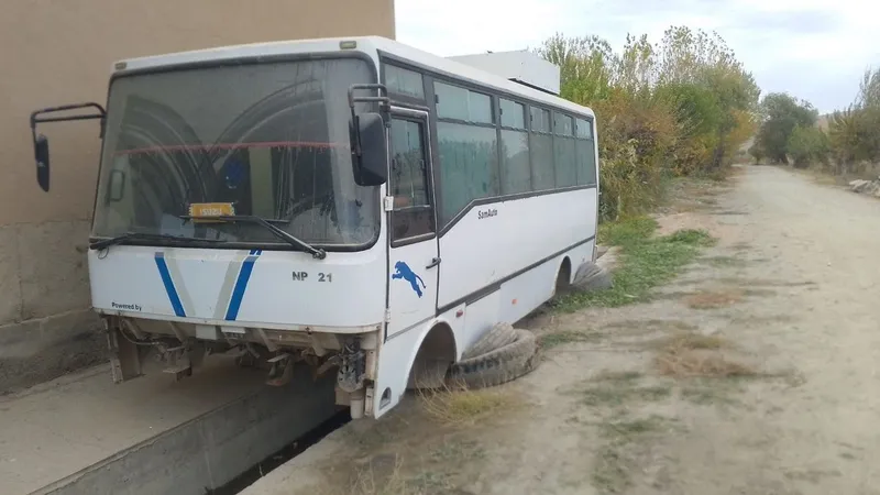 Sotiladi. Avtobus