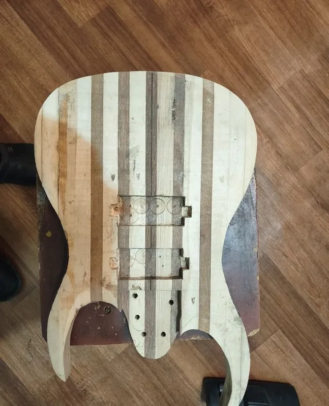 Sakkiz torli gitara loyihasi 1 Sakkiz torli gitara loyihasi 1