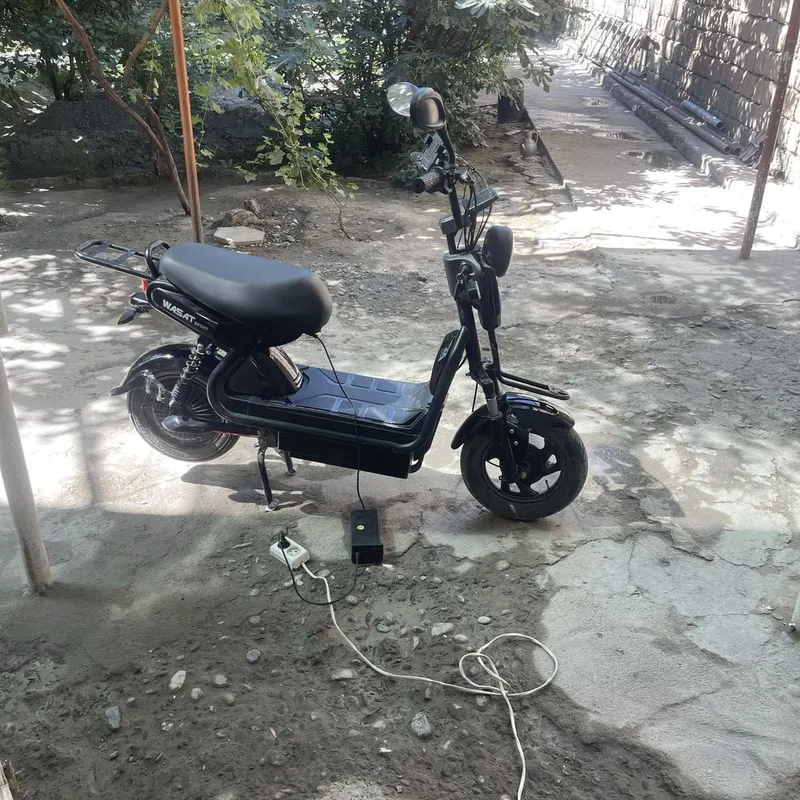 Skuter sport moped 1