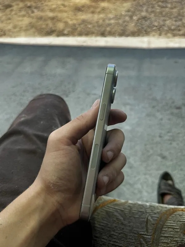 iphone 15 pro max 4