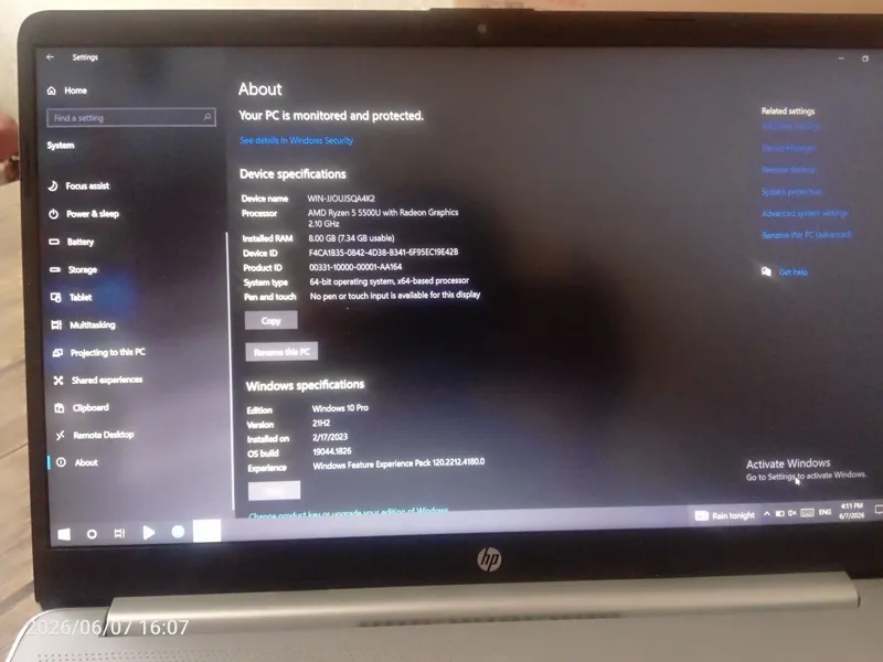 HP Laptop 15s-eq2xxx Ryzen 5500u 512 GB sotiladi — фото 1