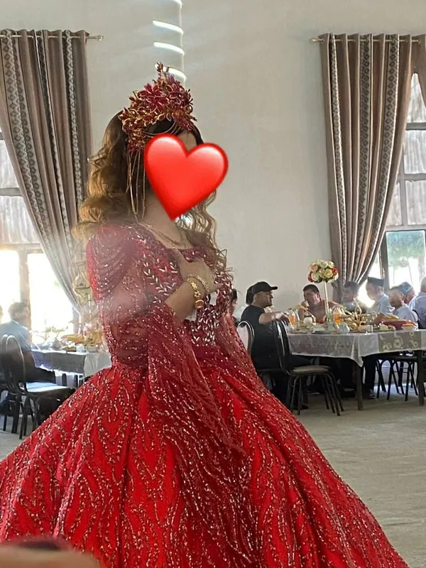 Ansambl kelin ko'ylak Ansambl kelin ko'ylak