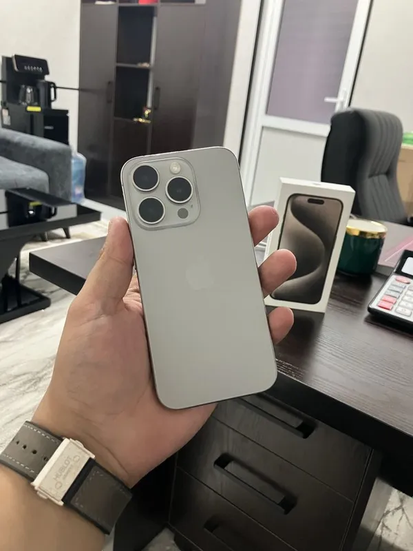Iphone 15 pro 256 tali 81 yomkst holati yaxwi