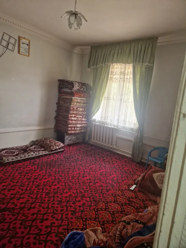 Продаётся дом в Джизаке, массив Обод, 12,1. 1 этаж, 3 комнаты. 7