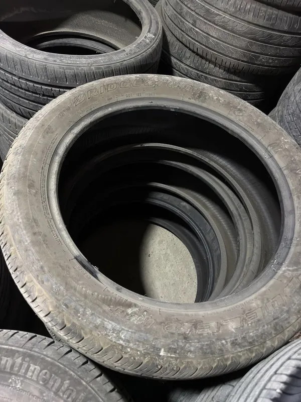 Bridgestone R22 made in USA donaga