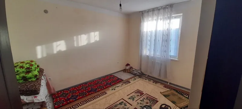 Uy sotiladi srochna 1 Uy sotiladi srochna 1