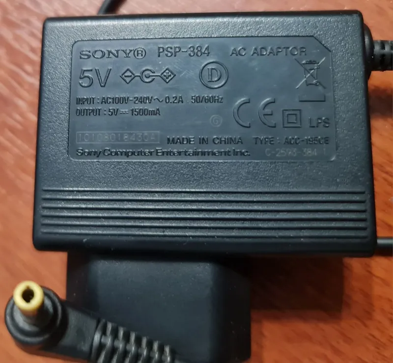 Адаптер, блок питание для плейстейшн playstation PSP
