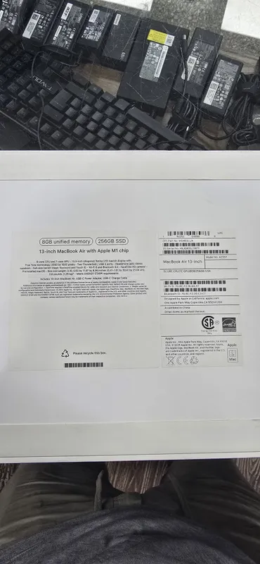 13-inch MacBook Air with Apple M1 2
