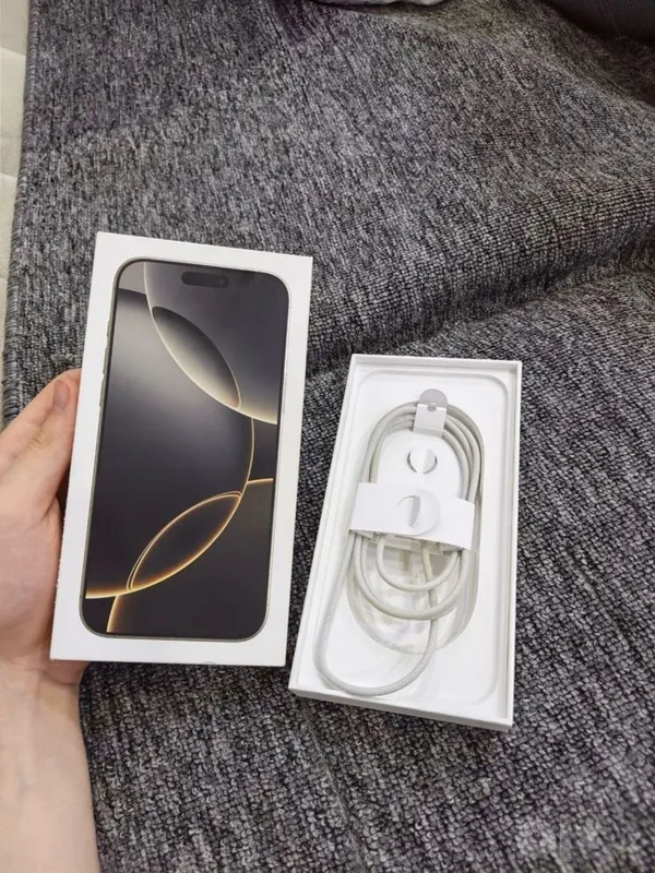 iPhone 16 Pro Max 5 iPhone 16 Pro Max 5