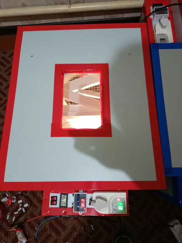 Inkubator avtamat 12v/220v — фото 3