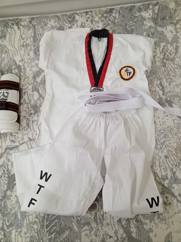 Taekvondo uchun forma 1 Taekvondo uchun forma 1