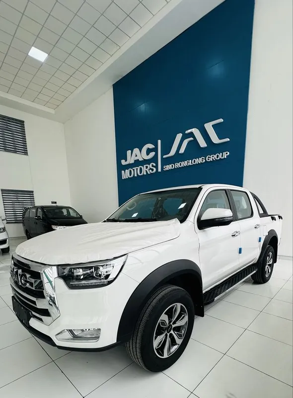 Пикап JAC t8 в наличии все цвета 4*4 1
